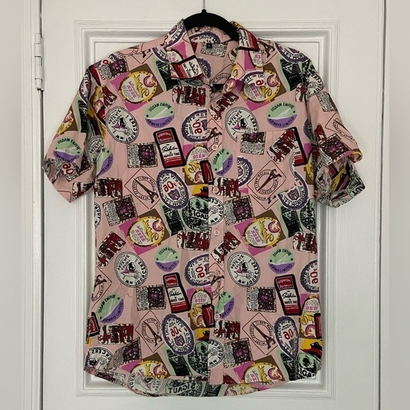 Eclectic Pink Multicolored Alcohol Labels Fun Colorful Casual Button Down Large - Picture 1 of 7
